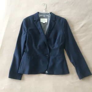 Banana Republic women's jacket and skirt